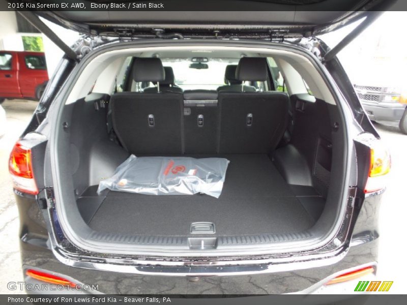  2016 Sorento EX AWD Trunk