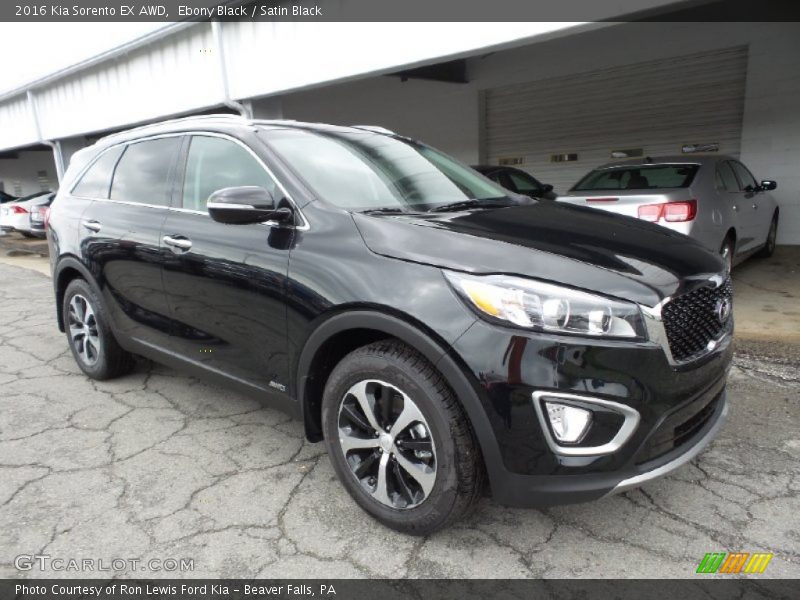 Front 3/4 View of 2016 Sorento EX AWD