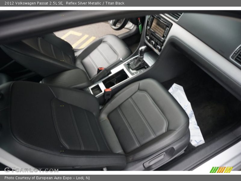 Reflex Silver Metallic / Titan Black 2012 Volkswagen Passat 2.5L SE