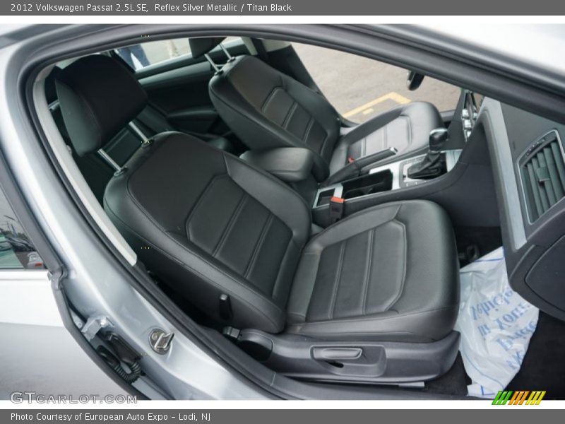 Reflex Silver Metallic / Titan Black 2012 Volkswagen Passat 2.5L SE