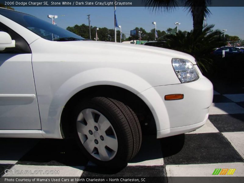 Stone White / Dark Slate Gray/Light Graystone 2006 Dodge Charger SE