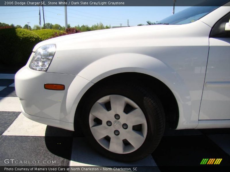 Stone White / Dark Slate Gray/Light Graystone 2006 Dodge Charger SE