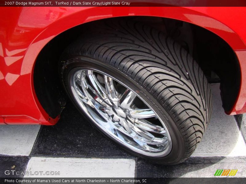 TorRed / Dark Slate Gray/Light Slate Gray 2007 Dodge Magnum SXT