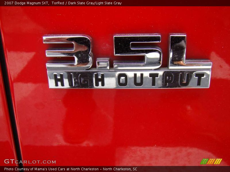 TorRed / Dark Slate Gray/Light Slate Gray 2007 Dodge Magnum SXT