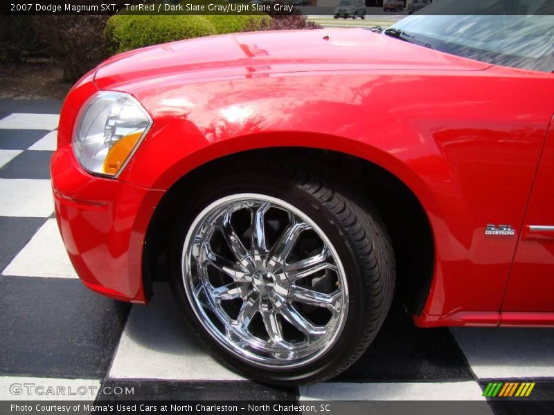 TorRed / Dark Slate Gray/Light Slate Gray 2007 Dodge Magnum SXT