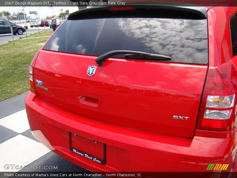 TorRed / Dark Slate Gray/Light Slate Gray 2007 Dodge Magnum SXT