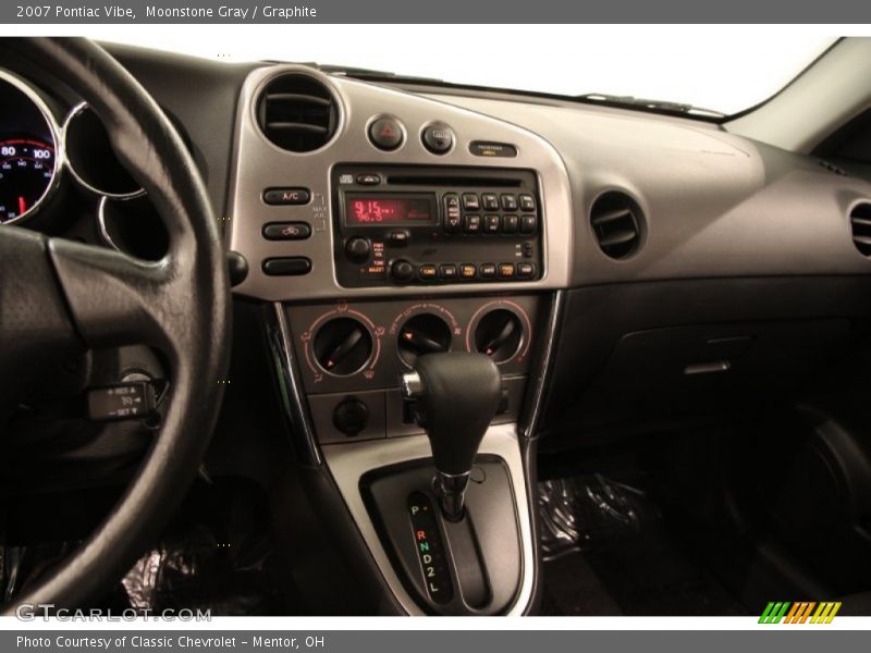 Moonstone Gray / Graphite 2007 Pontiac Vibe