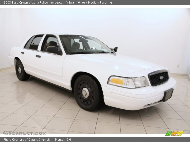 Vibrant White / Medium Parchment 2003 Ford Crown Victoria Police Interceptor