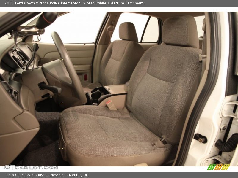 Vibrant White / Medium Parchment 2003 Ford Crown Victoria Police Interceptor