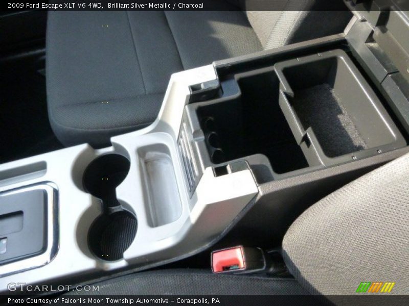Brilliant Silver Metallic / Charcoal 2009 Ford Escape XLT V6 4WD