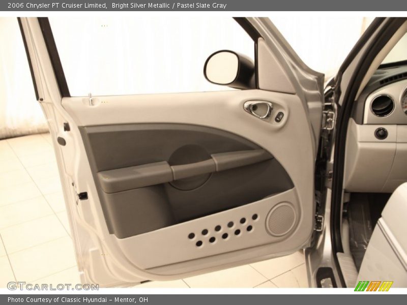 Door Panel of 2006 PT Cruiser Limited