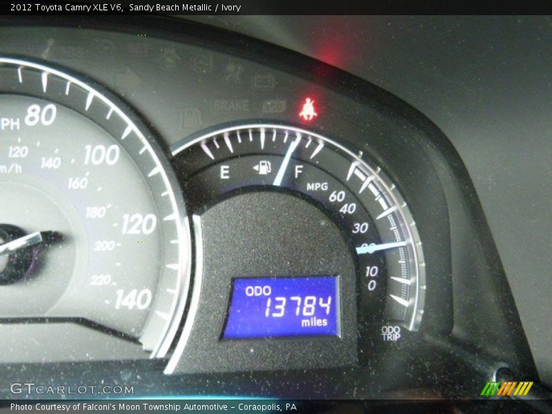 Sandy Beach Metallic / Ivory 2012 Toyota Camry XLE V6