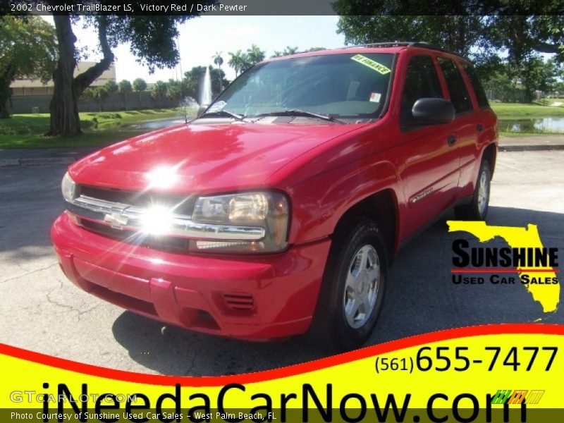 Victory Red / Dark Pewter 2002 Chevrolet TrailBlazer LS