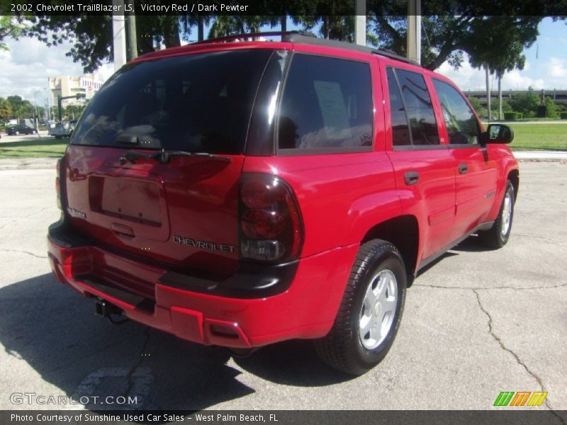 Victory Red / Dark Pewter 2002 Chevrolet TrailBlazer LS