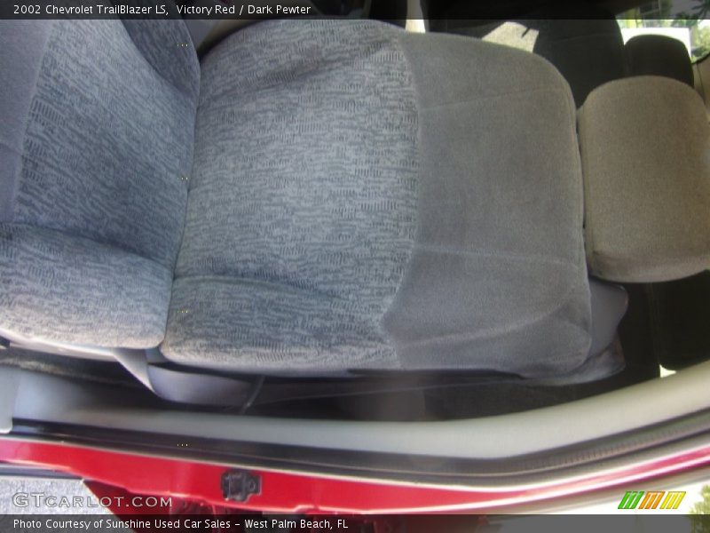 Victory Red / Dark Pewter 2002 Chevrolet TrailBlazer LS