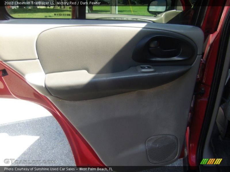 Victory Red / Dark Pewter 2002 Chevrolet TrailBlazer LS