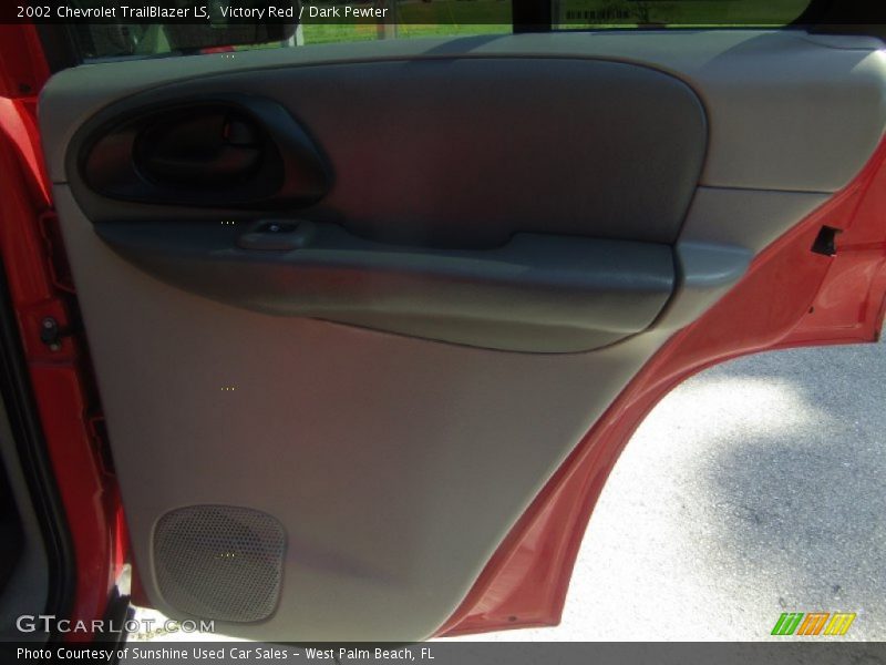 Victory Red / Dark Pewter 2002 Chevrolet TrailBlazer LS