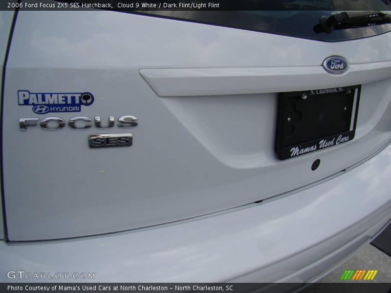 Cloud 9 White / Dark Flint/Light Flint 2006 Ford Focus ZX5 SES Hatchback