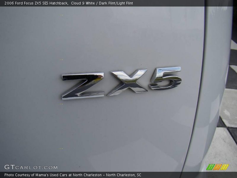 Cloud 9 White / Dark Flint/Light Flint 2006 Ford Focus ZX5 SES Hatchback