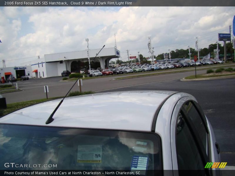Cloud 9 White / Dark Flint/Light Flint 2006 Ford Focus ZX5 SES Hatchback