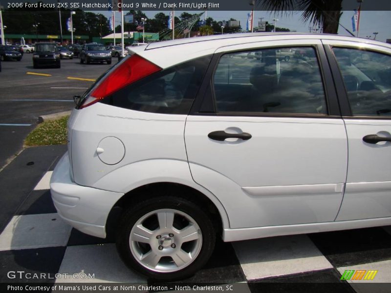 Cloud 9 White / Dark Flint/Light Flint 2006 Ford Focus ZX5 SES Hatchback