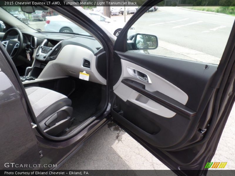 Tungsten Metallic / Light Titanium/Jet Black 2015 Chevrolet Equinox LT AWD