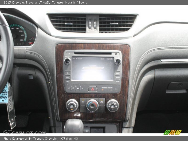 Tungsten Metallic / Ebony 2015 Chevrolet Traverse LT AWD