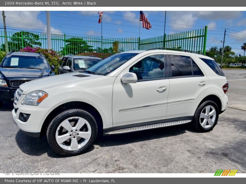 Arctic White / Black 2009 Mercedes-Benz ML 350