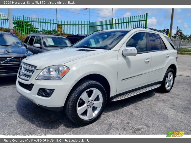 Arctic White / Black 2009 Mercedes-Benz ML 350