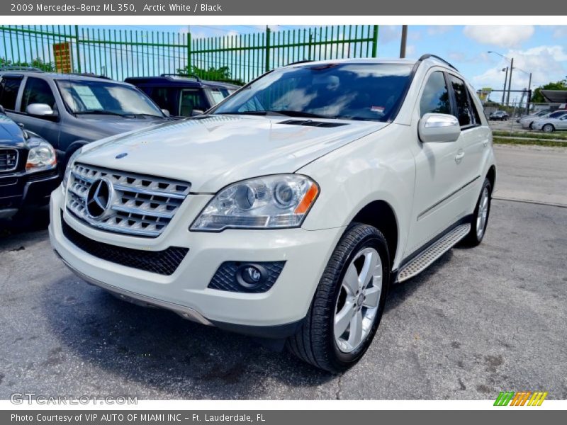 Arctic White / Black 2009 Mercedes-Benz ML 350