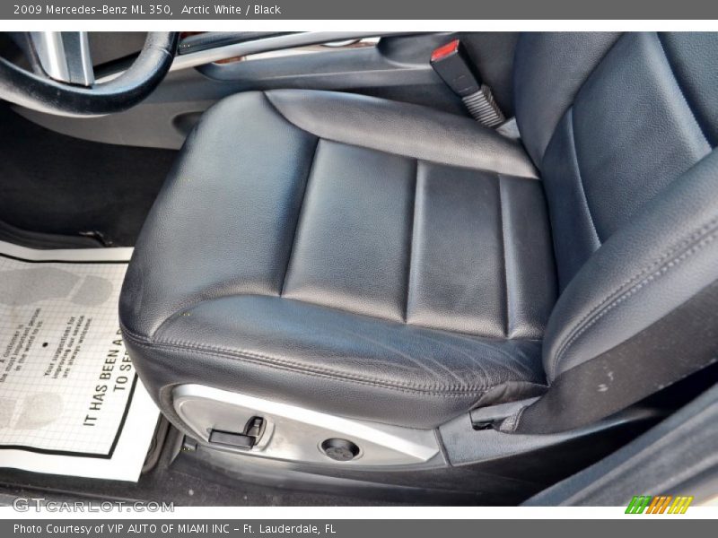 Arctic White / Black 2009 Mercedes-Benz ML 350