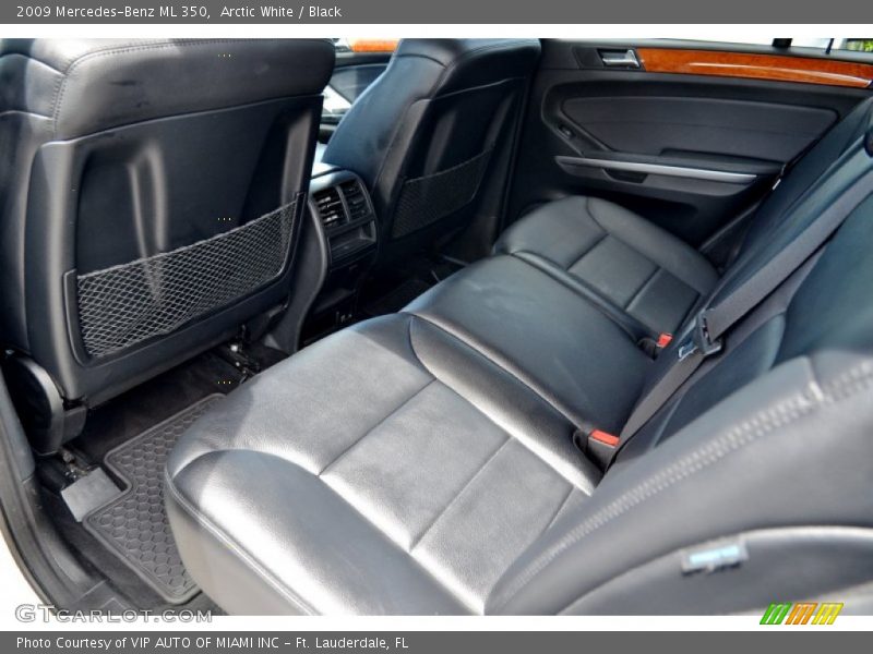Arctic White / Black 2009 Mercedes-Benz ML 350