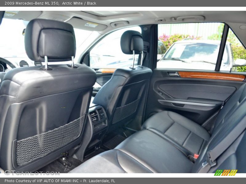 Arctic White / Black 2009 Mercedes-Benz ML 350