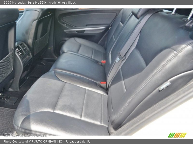 Arctic White / Black 2009 Mercedes-Benz ML 350