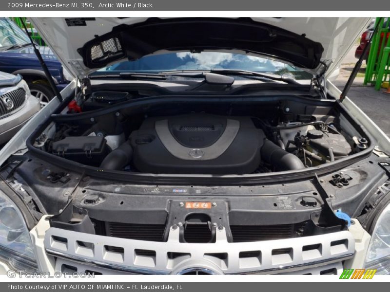 Arctic White / Black 2009 Mercedes-Benz ML 350