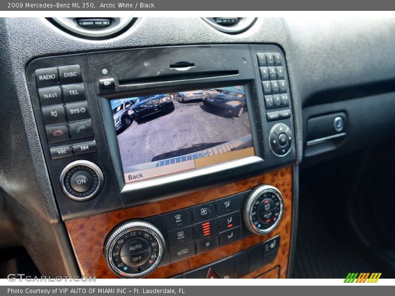 Arctic White / Black 2009 Mercedes-Benz ML 350
