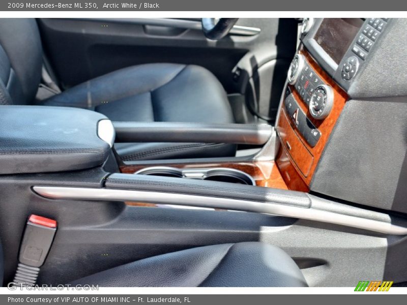 Arctic White / Black 2009 Mercedes-Benz ML 350