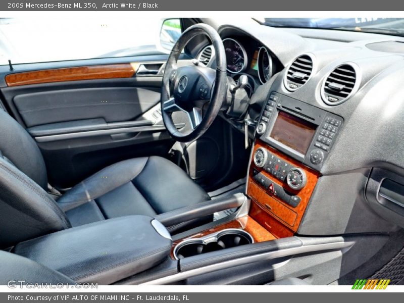 Arctic White / Black 2009 Mercedes-Benz ML 350