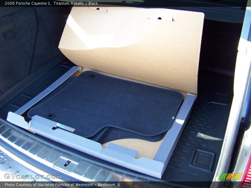 Titanium Metallic / Black 2006 Porsche Cayenne S
