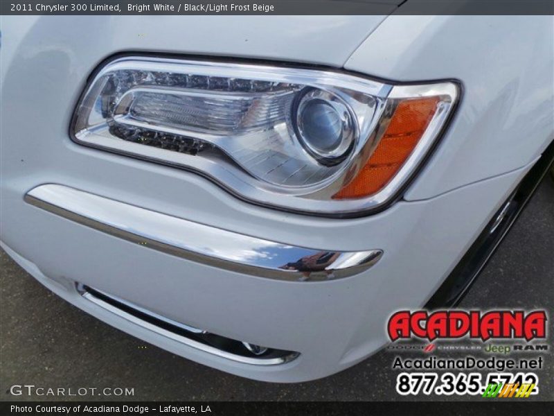 Bright White / Black/Light Frost Beige 2011 Chrysler 300 Limited