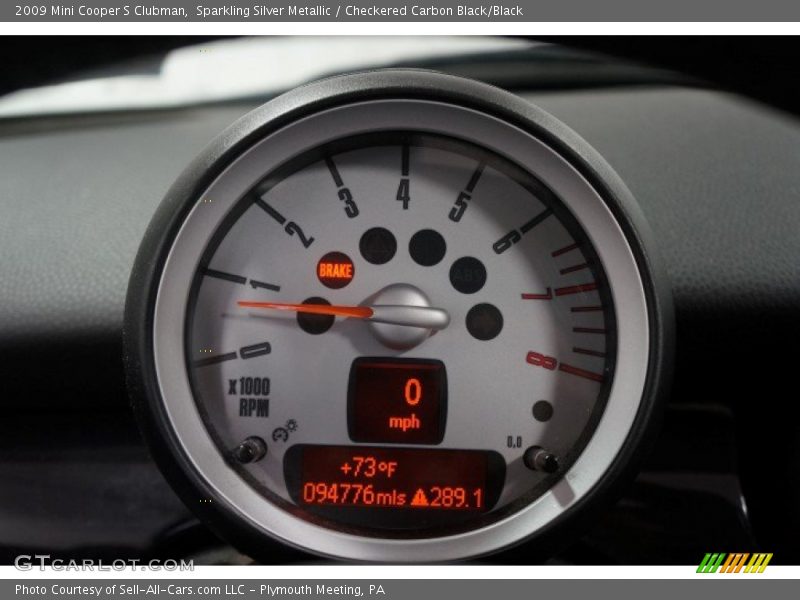 Sparkling Silver Metallic / Checkered Carbon Black/Black 2009 Mini Cooper S Clubman
