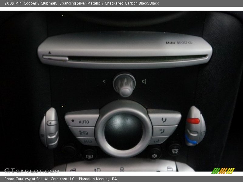 Sparkling Silver Metallic / Checkered Carbon Black/Black 2009 Mini Cooper S Clubman