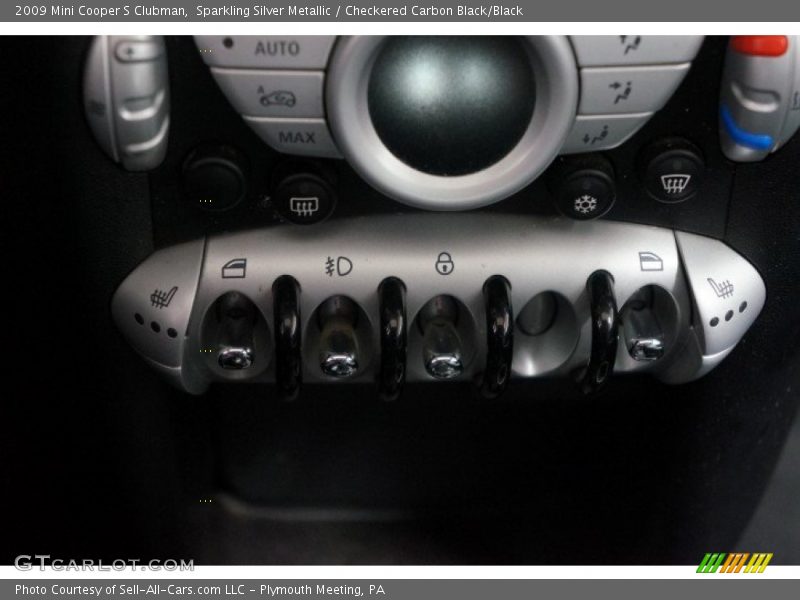 Sparkling Silver Metallic / Checkered Carbon Black/Black 2009 Mini Cooper S Clubman
