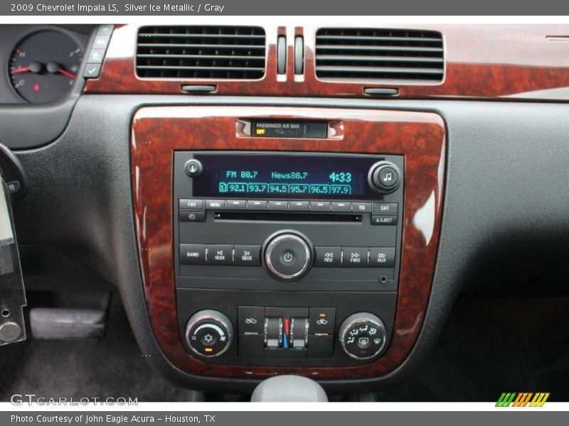 Silver Ice Metallic / Gray 2009 Chevrolet Impala LS