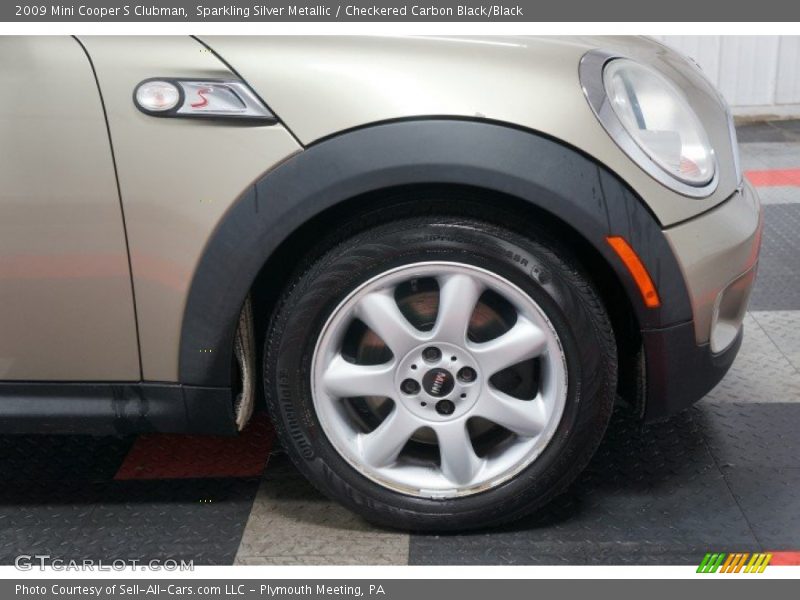 Sparkling Silver Metallic / Checkered Carbon Black/Black 2009 Mini Cooper S Clubman