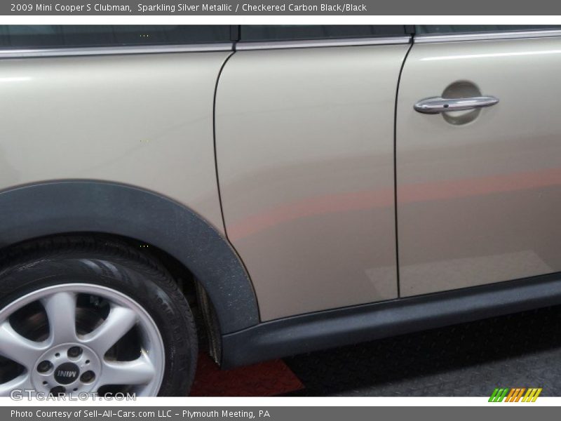 Sparkling Silver Metallic / Checkered Carbon Black/Black 2009 Mini Cooper S Clubman