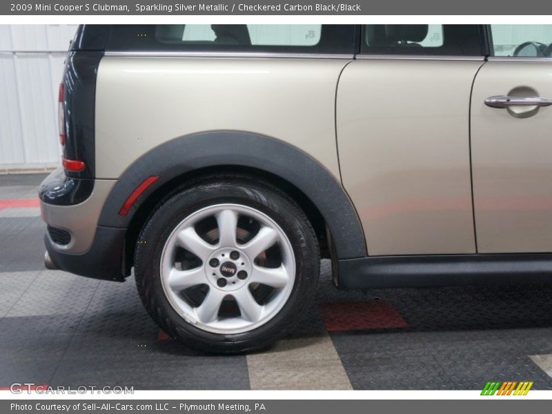 Sparkling Silver Metallic / Checkered Carbon Black/Black 2009 Mini Cooper S Clubman