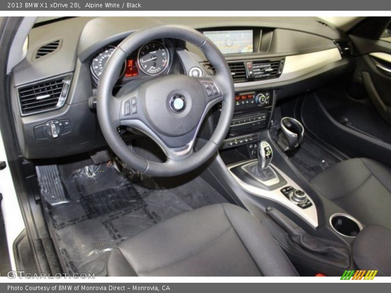 Alpine White / Black 2013 BMW X1 xDrive 28i