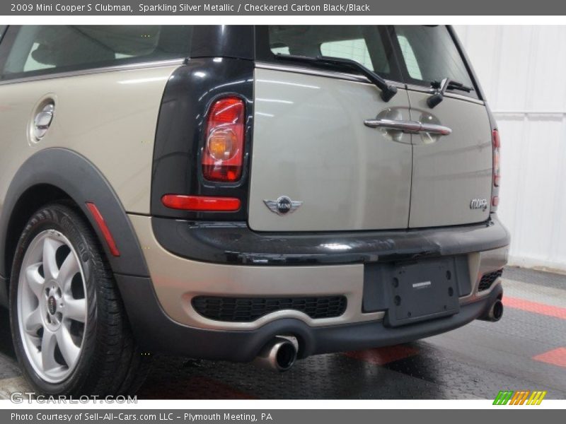 Sparkling Silver Metallic / Checkered Carbon Black/Black 2009 Mini Cooper S Clubman