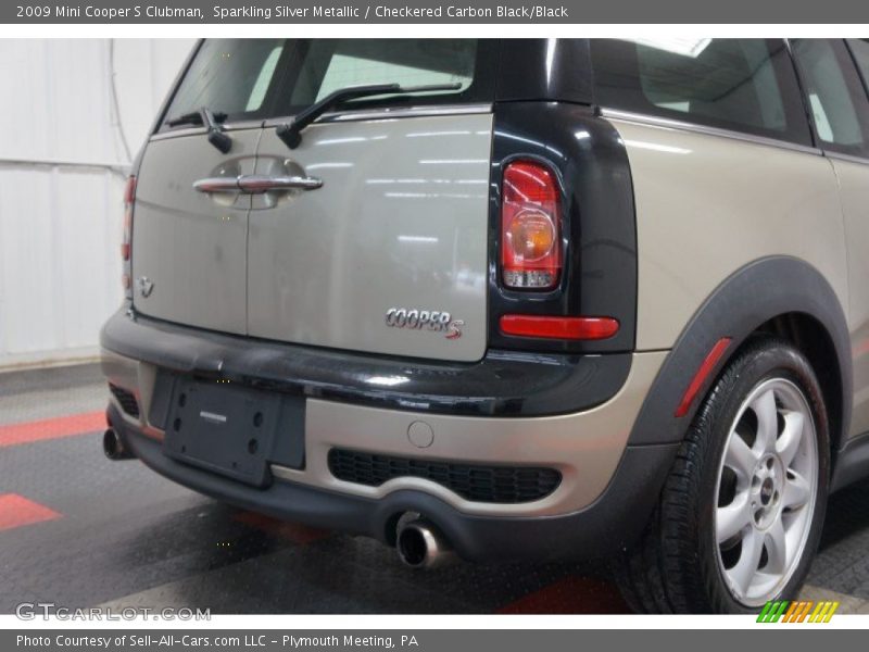 Sparkling Silver Metallic / Checkered Carbon Black/Black 2009 Mini Cooper S Clubman